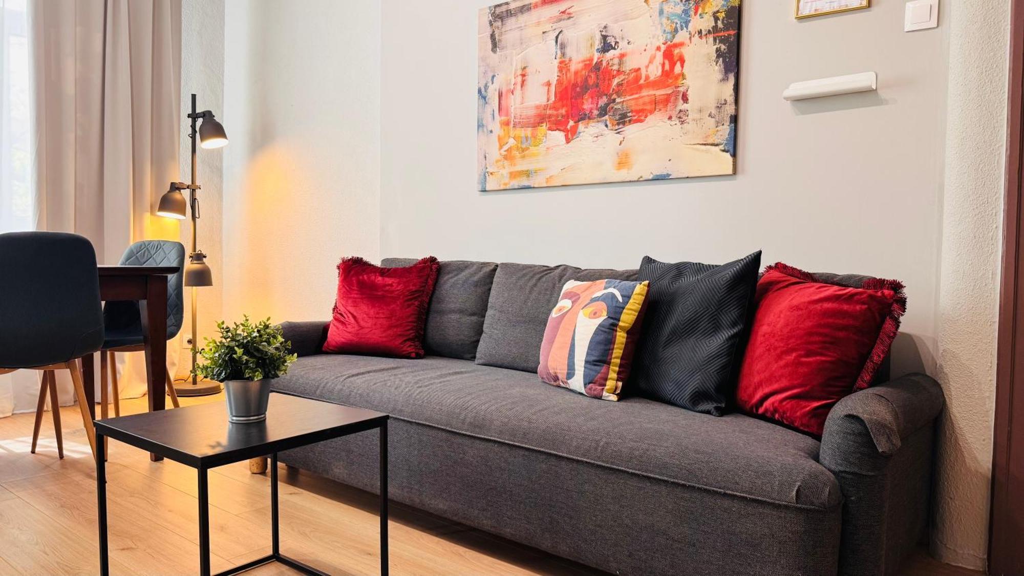 Ideal Home - Spacious & Modern Accommodation Near Unirii Square Bucureşti Phòng bức ảnh