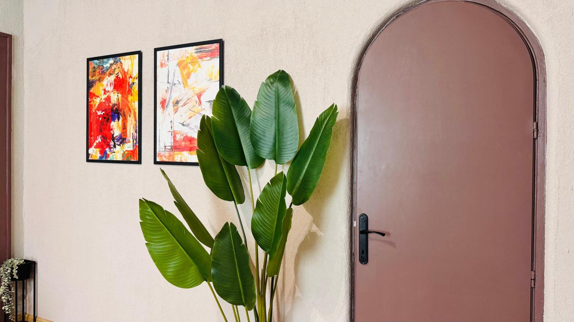 Ideal Home - Spacious & Modern Accommodation Near Unirii Square Bucureşti Phòng bức ảnh