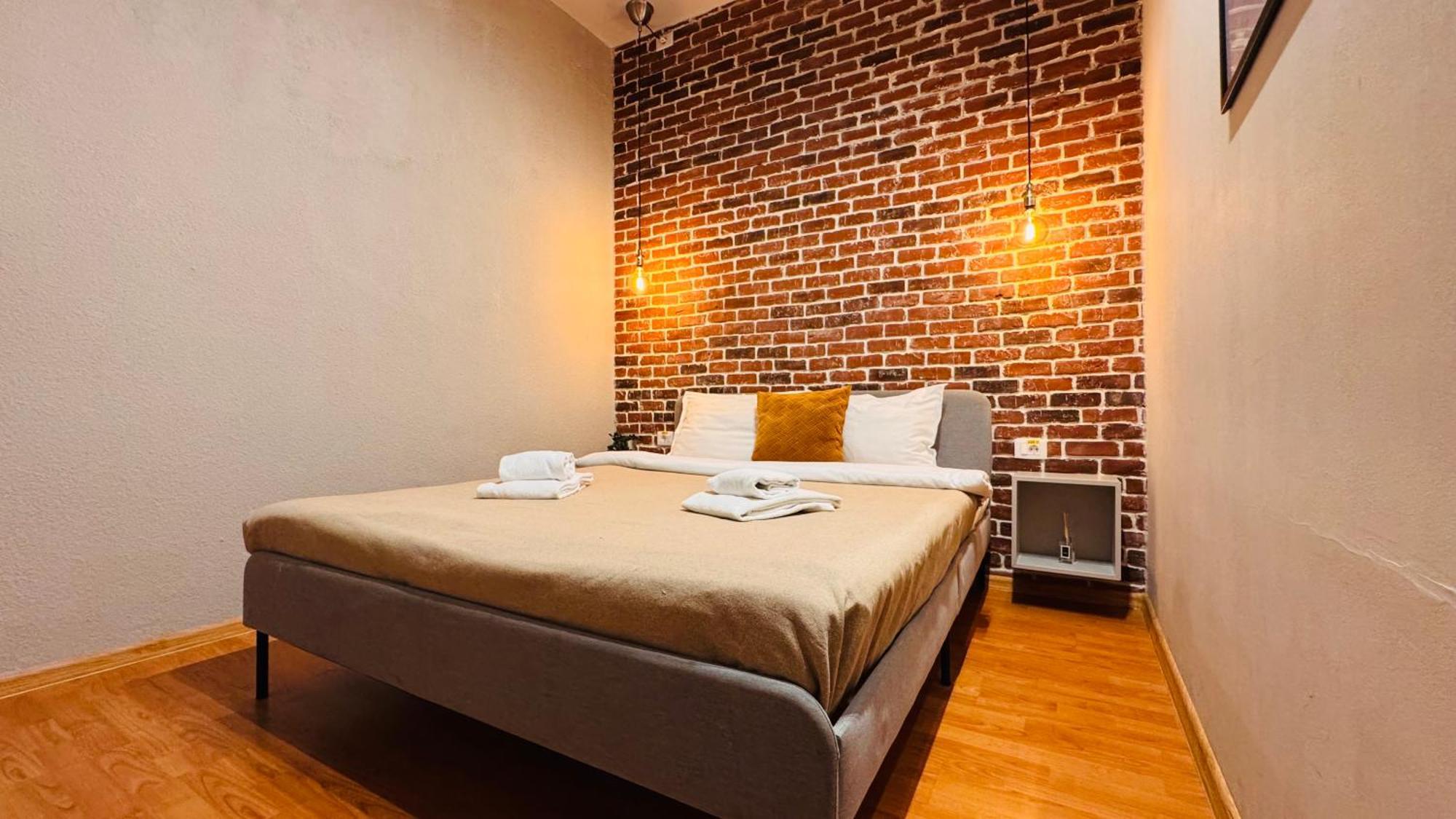 Ideal Home - Spacious & Modern Accommodation Near Unirii Square Bucureşti Phòng bức ảnh