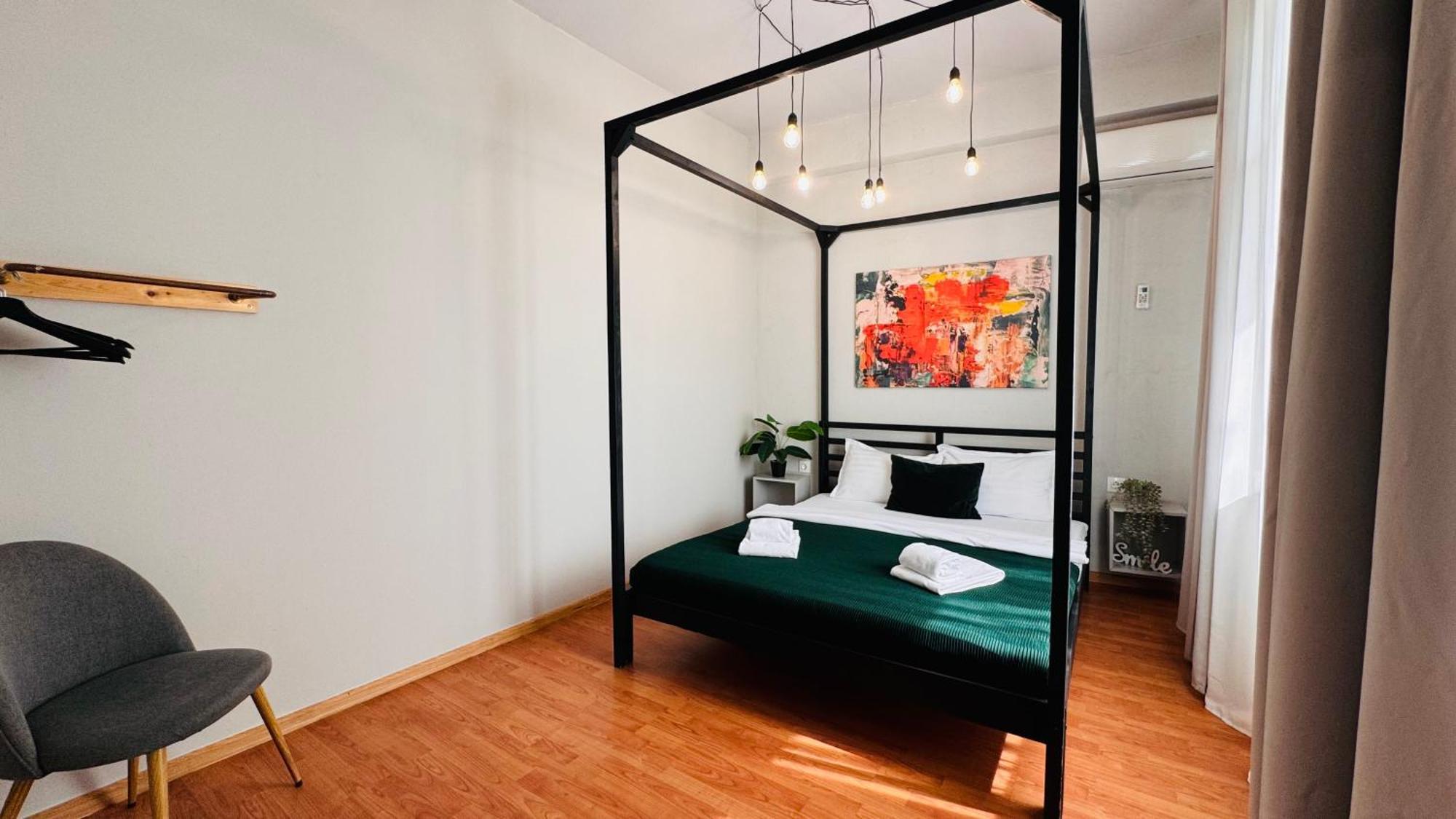 Ideal Home - Spacious & Modern Accommodation Near Unirii Square Bucureşti Ngoại thất bức ảnh
